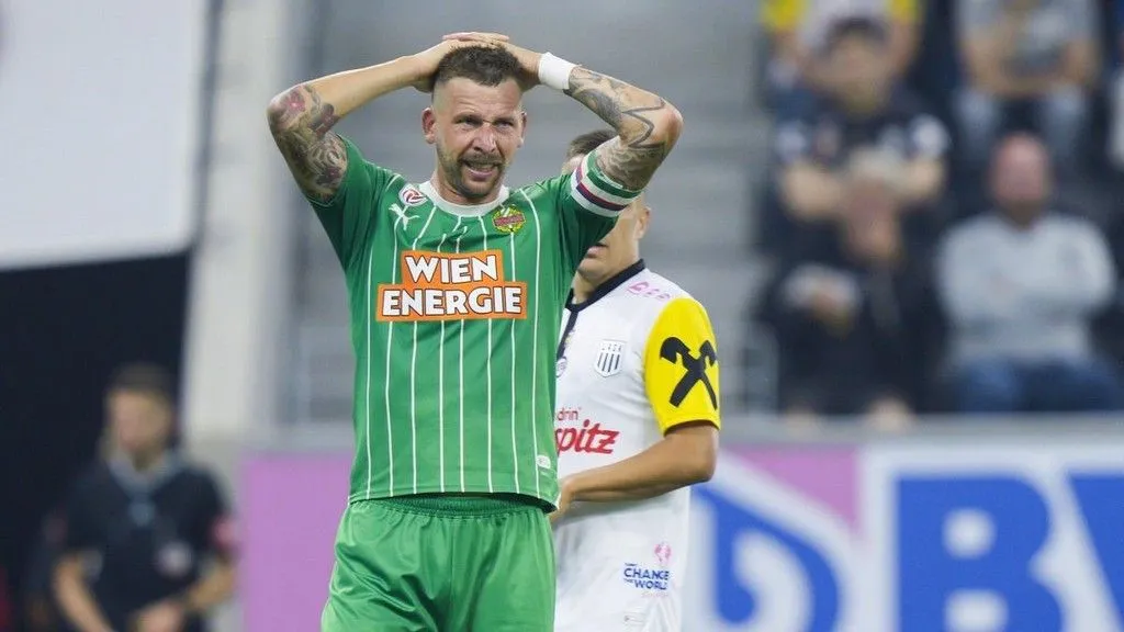 A csapatkapitányra, Burgstallerre sem számíthat a Rapid a következő mérkőzéseken (Forrás: Getty)