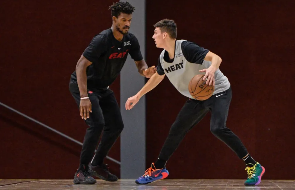 Herro jegyzet fordítás - jimmy butler