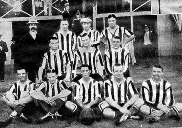 Alumni_equipo_1909.jpg