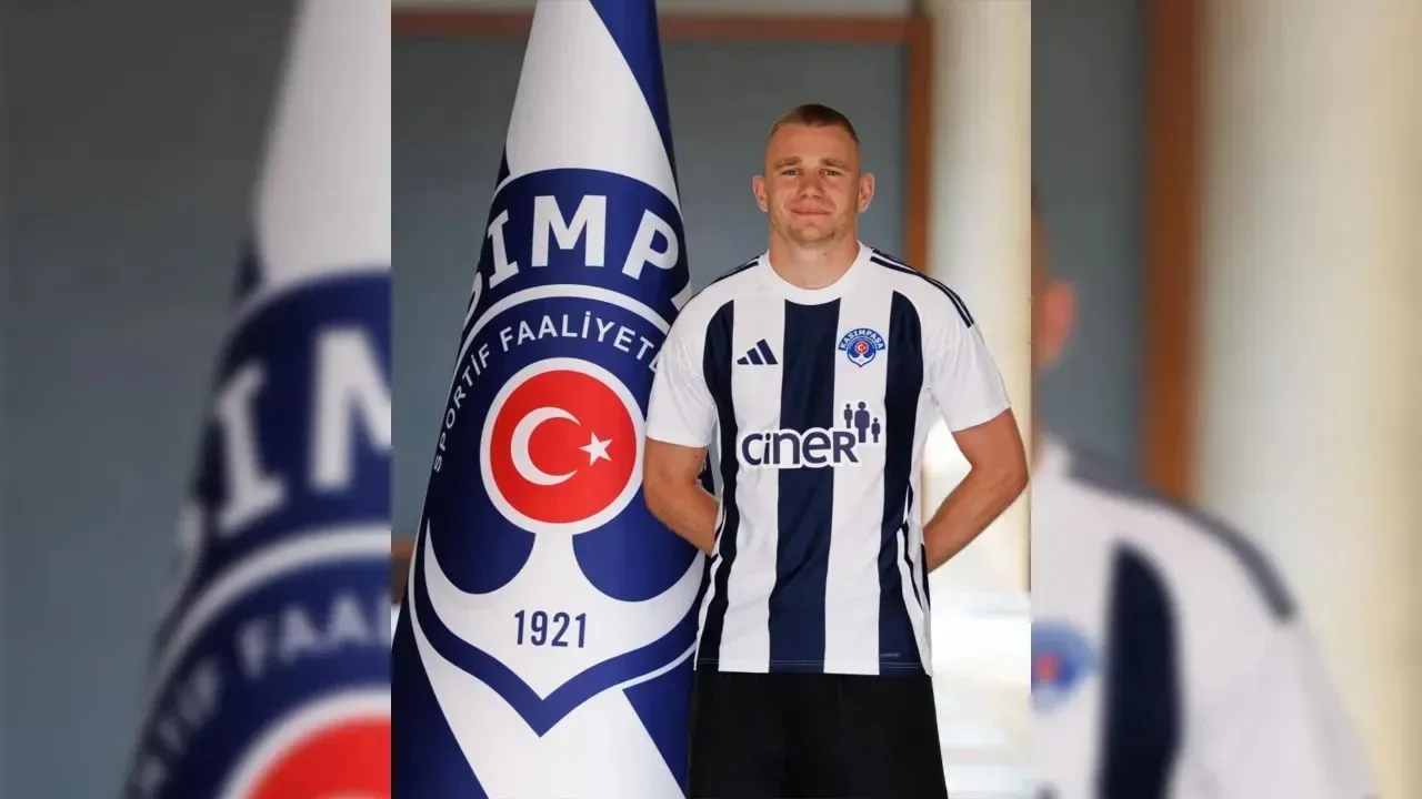 A Kasimpasánál minden jól indult, aztán rémálommá vált Szalai számára (Forrás: tgrthaber.com)