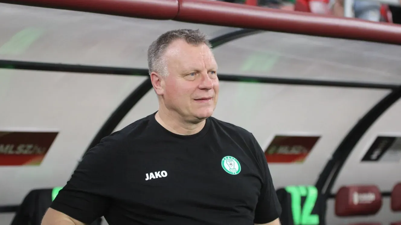 Bognár Györgyöt nem csak a futballról alkotott elképzelései, de emlékezetes nyilatkozatai miatt is kedvelik (Forrás: Paksi FC Facebook)