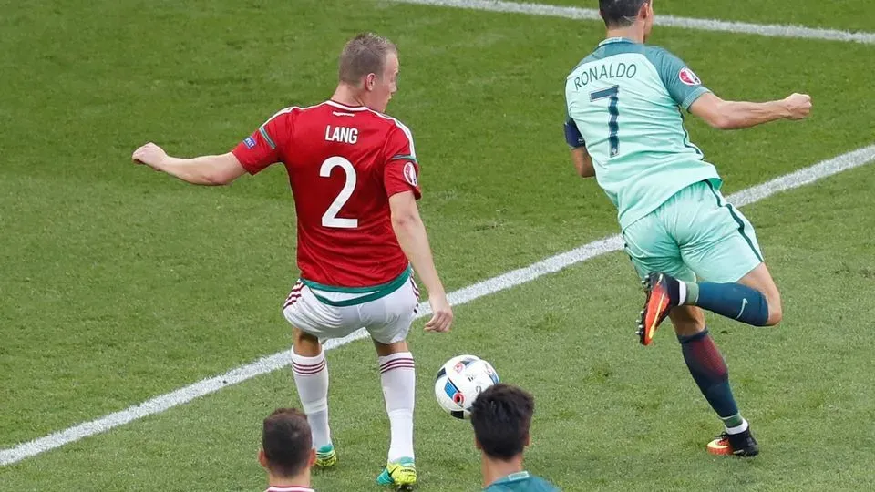 CR euro 2016 oxi.jpg 16:9