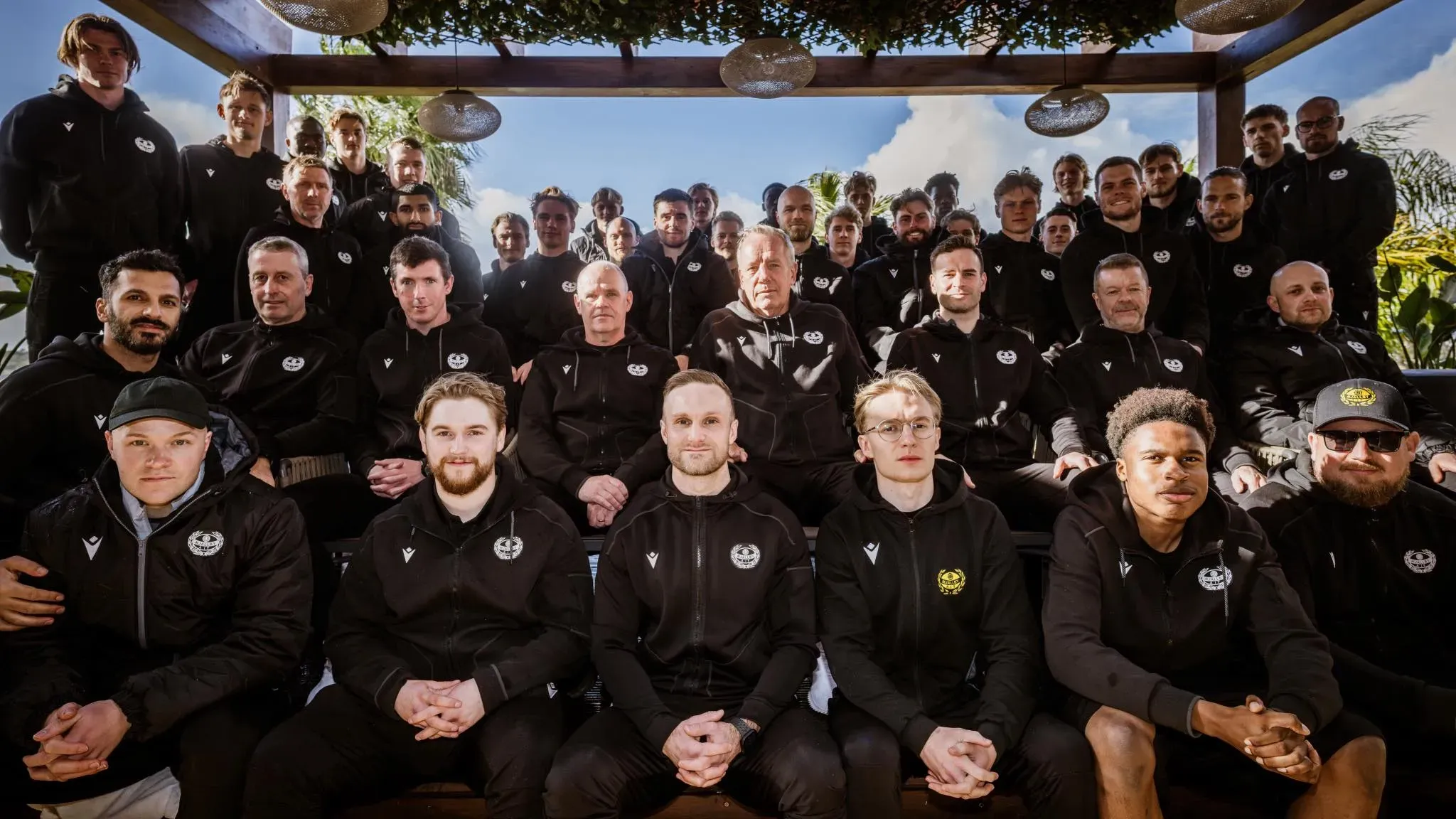 Csapatfotó portugáliai edzőtáborozás.jpg 16:9