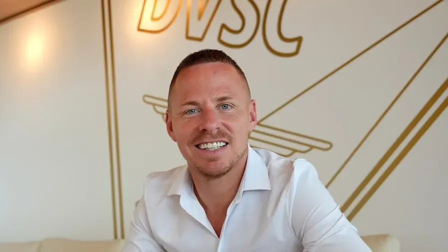 Dzsudzsák Balázs újabb évre írt alá, talán ez a legjobb hír a csapat kapcsán ezen a nyáron (Forrás: DVSC Facebook)