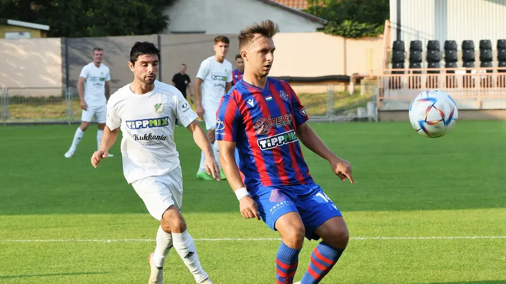 eva2742_20230821_120754.jpg 16:9