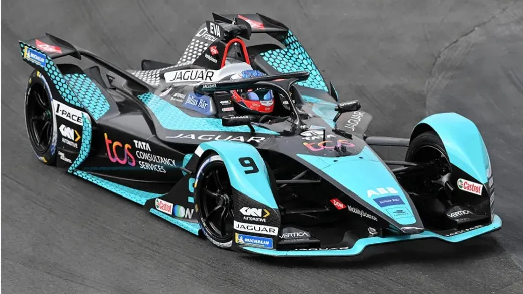 evansjaguar.JPG 16:9