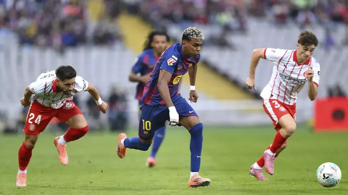 Yamal és csapattársai a gólpasszokban is versenyeznek (Forrás: fcbarcelonanoticias.com)