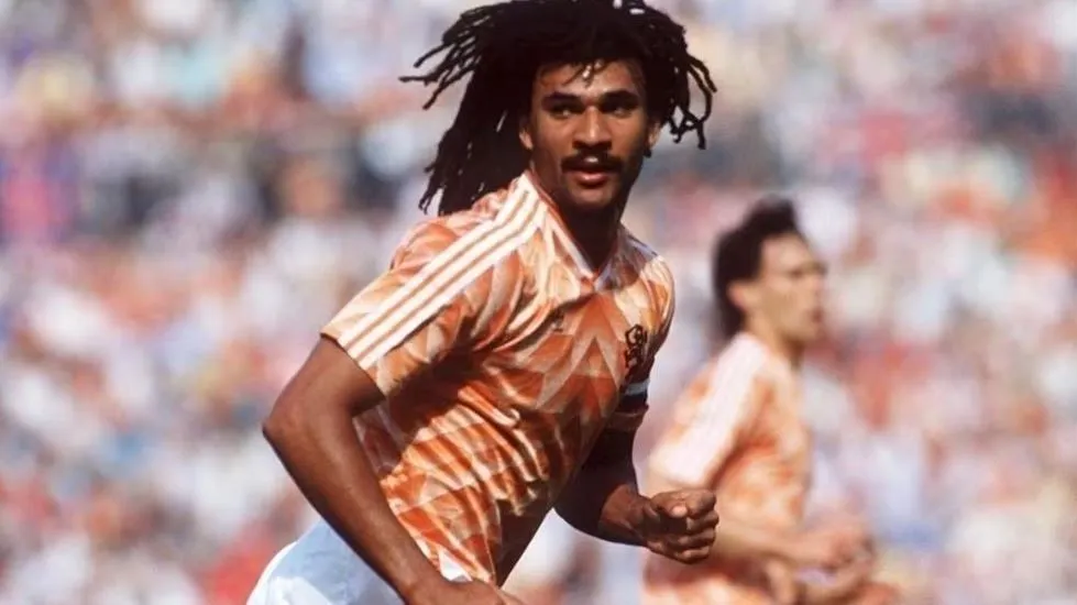 gullit UEFA.JPG