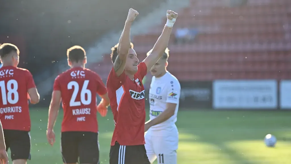 Harsányi István az egyetlen valódi gólveszély a pécsi csapatban (Forrás: PMFC Facebook)