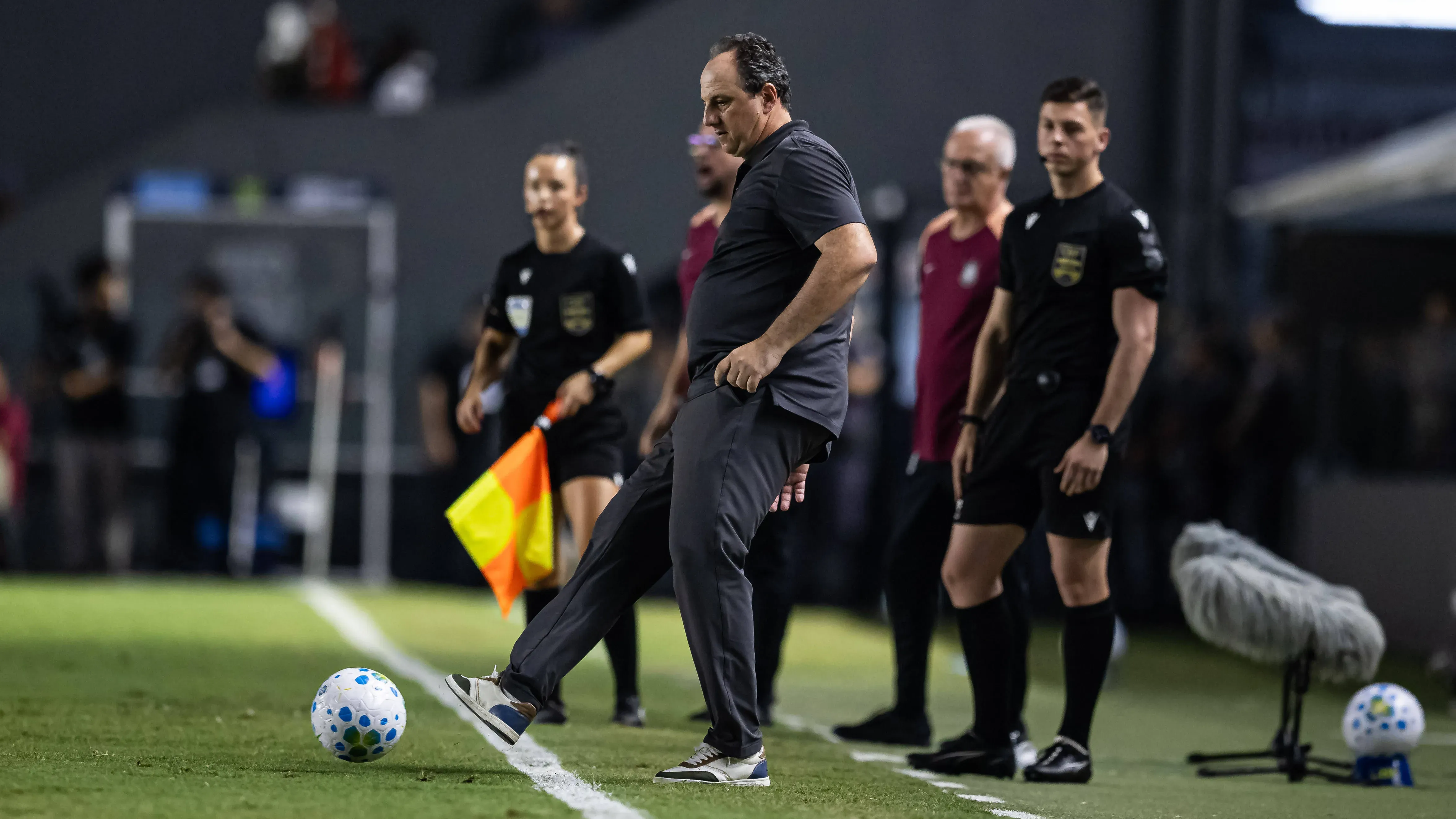 Az 53 esztendős Rogério Ceni eddig leginkább 129 góljáról (no és 1200 mérkőzéséről) volt híres (Fotó: Imago/O Jogo Photopress)