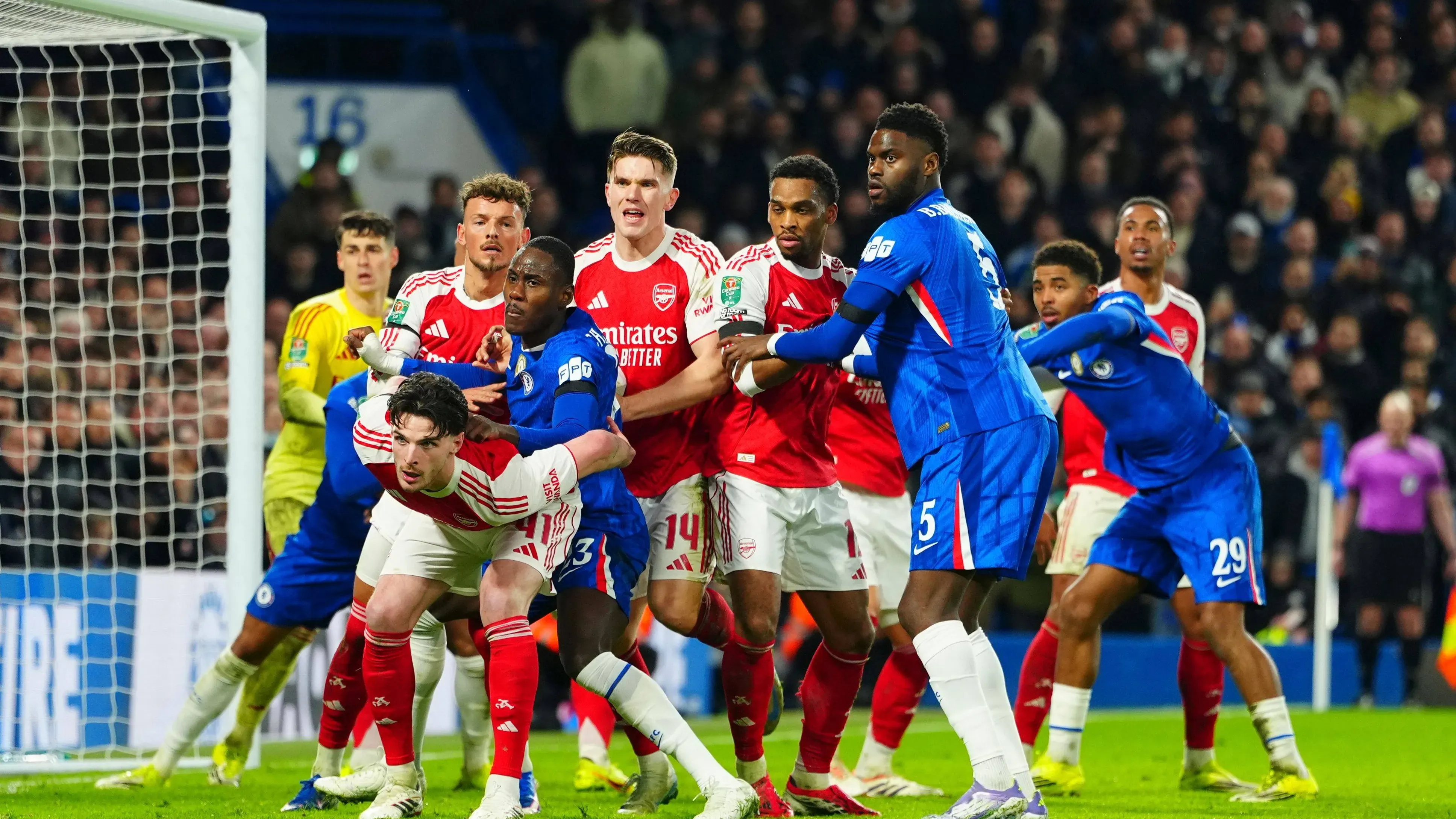 Az Arsenal mindkét kaput előtt nagyon masszív (Fotó: Imago/Shutterstock)