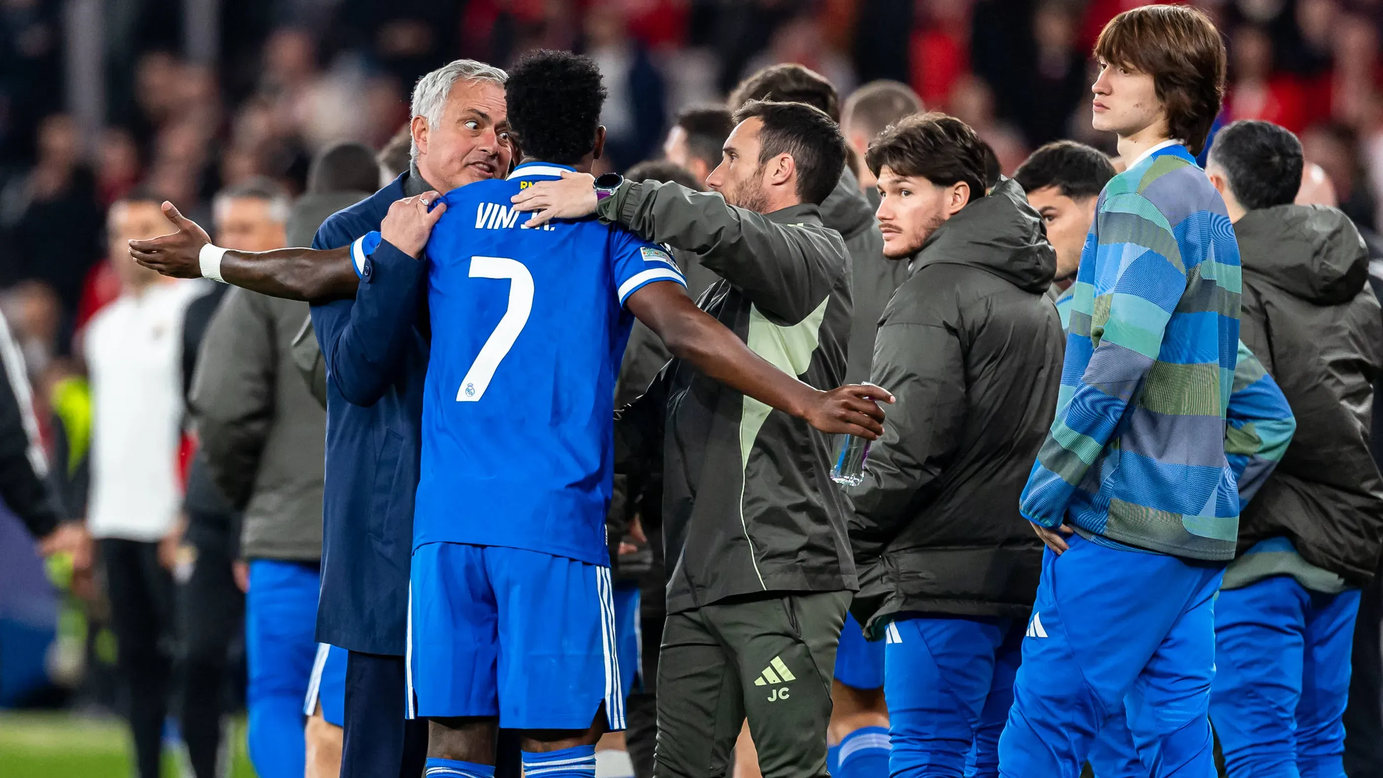 Vajon milyen lesz majd Mourinho és Vinícius Júnior viszonya Madridban? (Fotó: Imago/HMB-Media)
