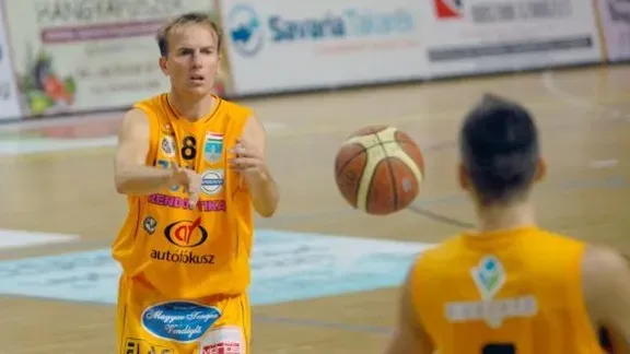 Kálmán László két évtizedet játszott a sárga-fekete mezben (Forrás: Falco KC Szombathely)