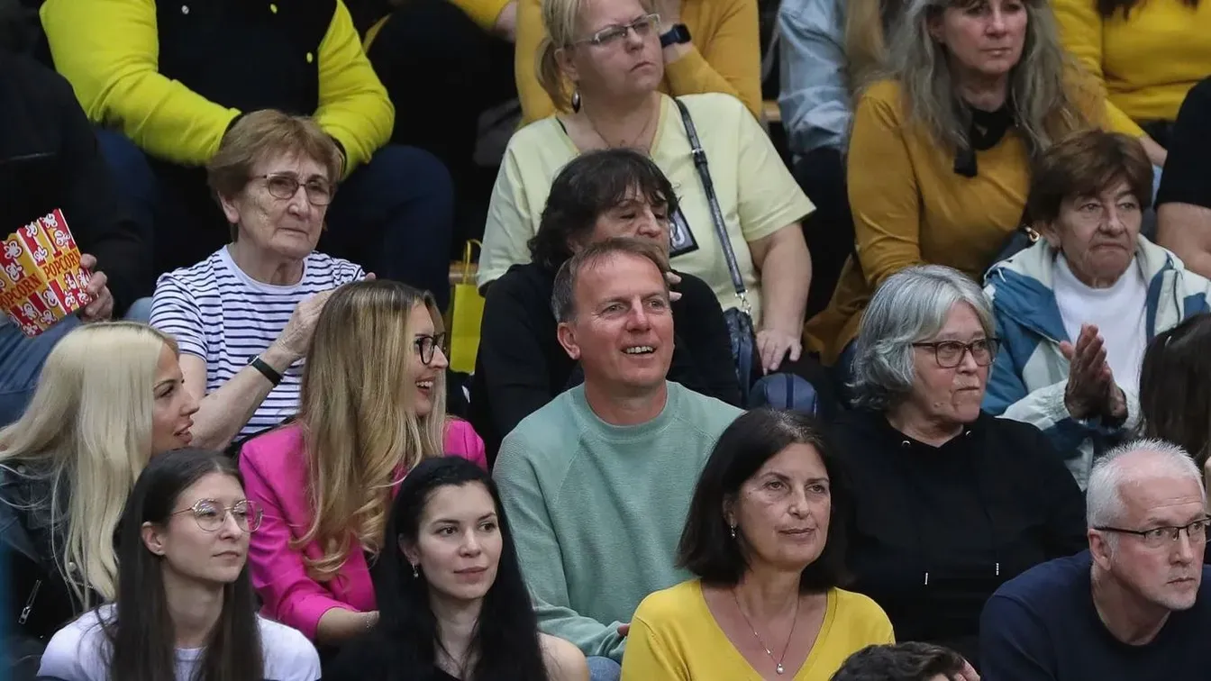 A korábbi válogatott irányítónak nem hiányzik a játék, de azért megnéz egy-két mérkőzést (Forrás: Falco KC Szombathely)