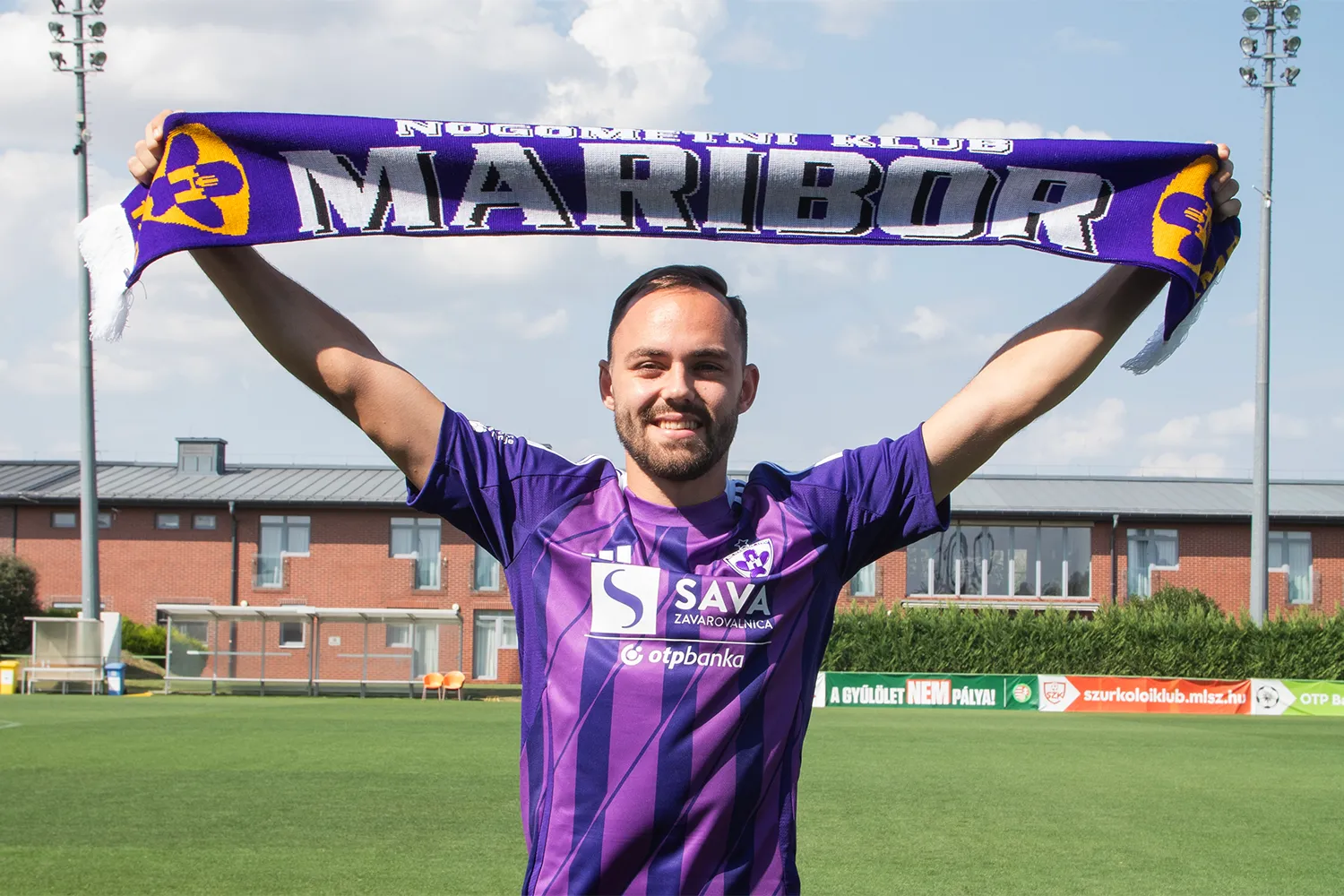 Komáromi Maribor.jpg