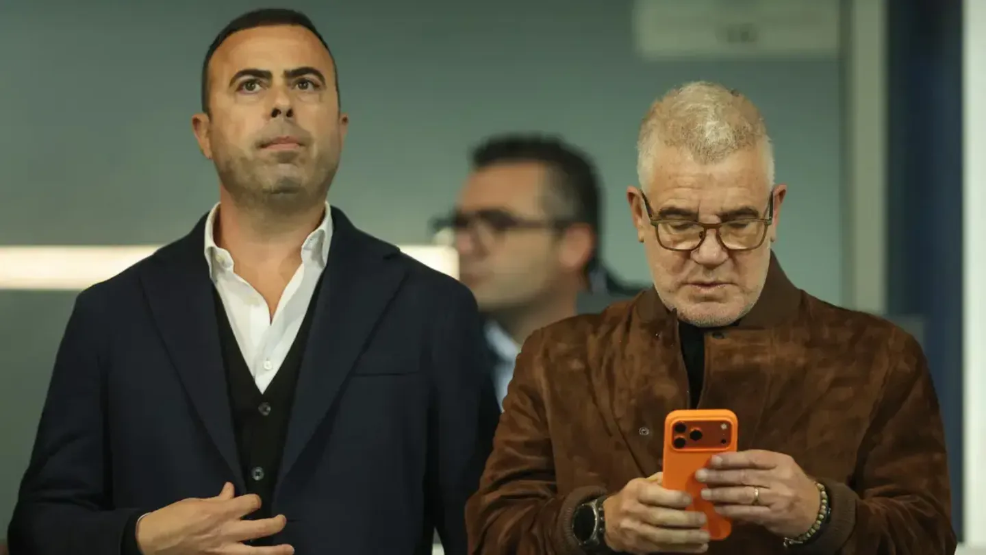 Miguel Ribeiro (balra) és Idan Ofer párosa megváltoztatta a klubot (Forrás: O Jogo)