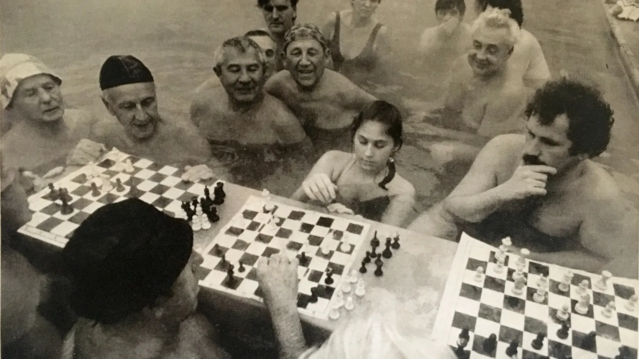 Judit és a sakk – mindig, mindenhol (Forrás: Polgár Judit hivatalos Facebook-oldala)