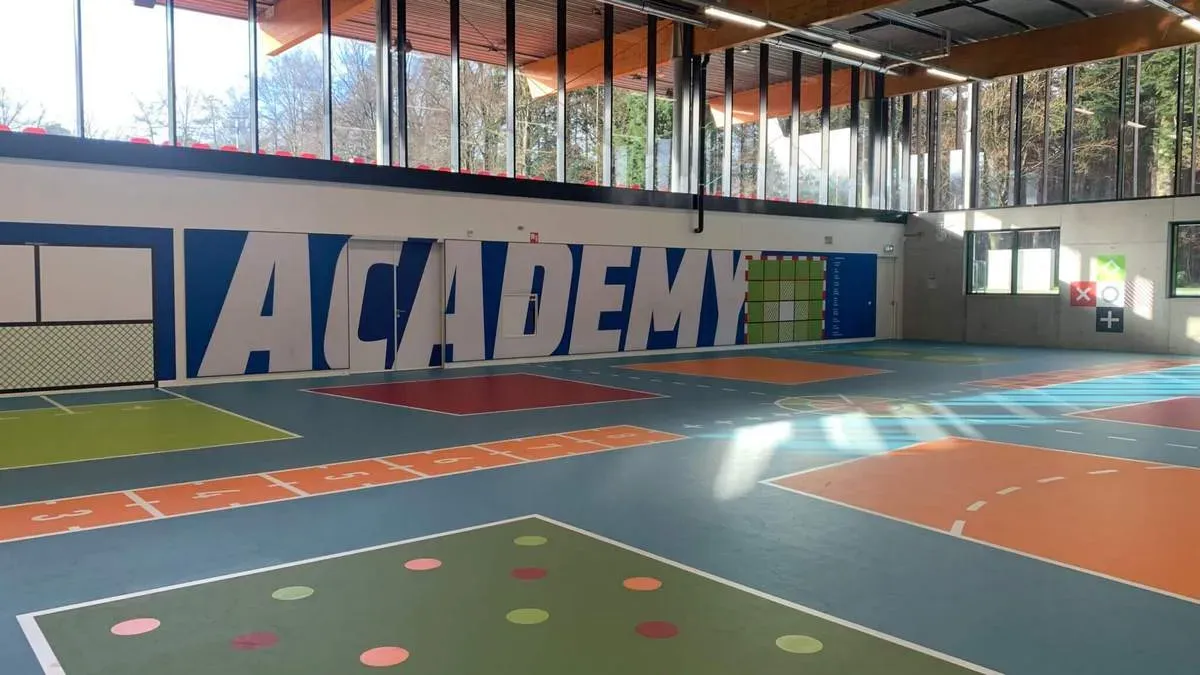 Sports-hall-2048x1536.jpg 16:9