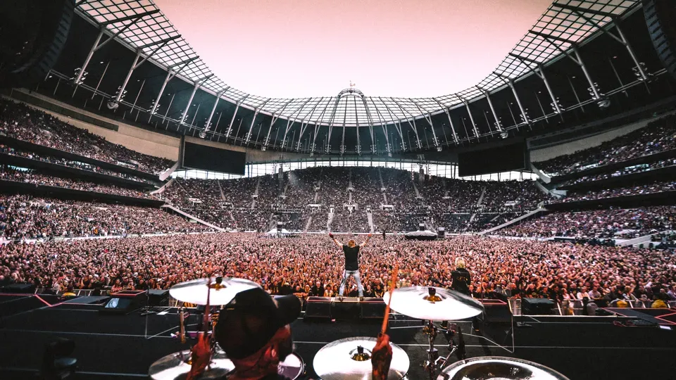 Kis túlzással a stadion fontosabb lett a csapatnál (Forrás: tottenhamstadium.com)