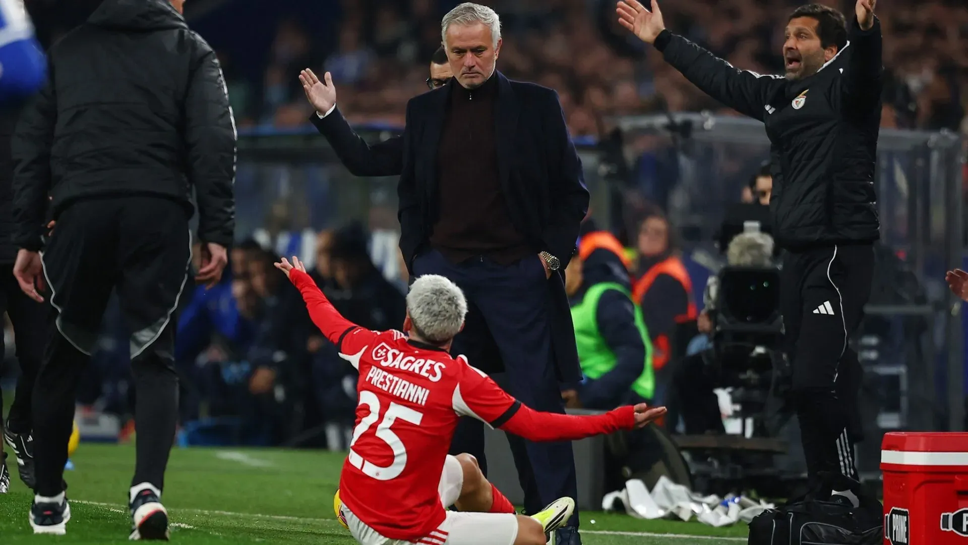 Mourinho kiáll játékosa mellett – de csak akkor, ha alaptalan a vád (Forrás: trivela.fr)